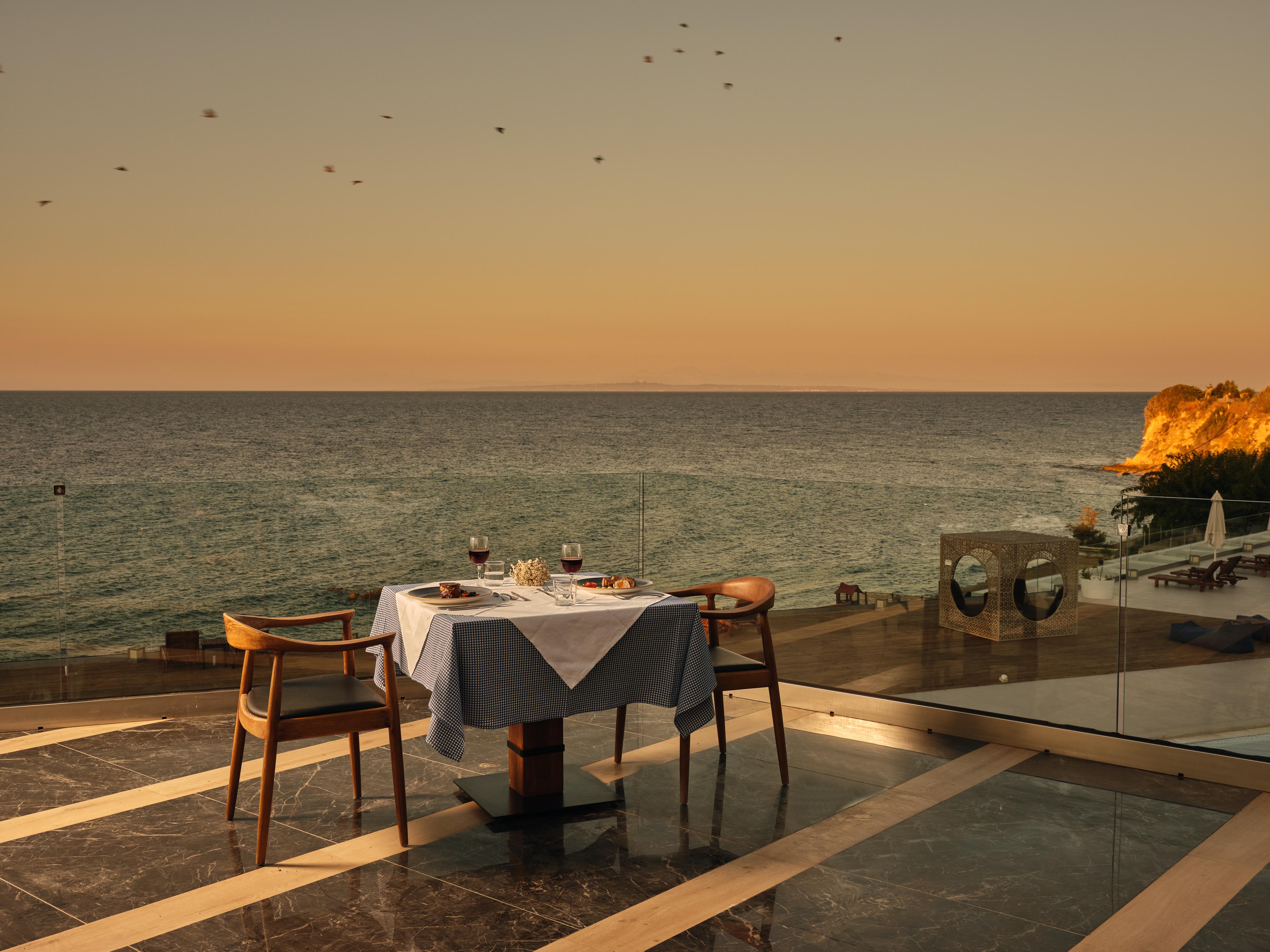 Cavo Orient Beach Hotel & Suites Drosia  Екстериор снимка